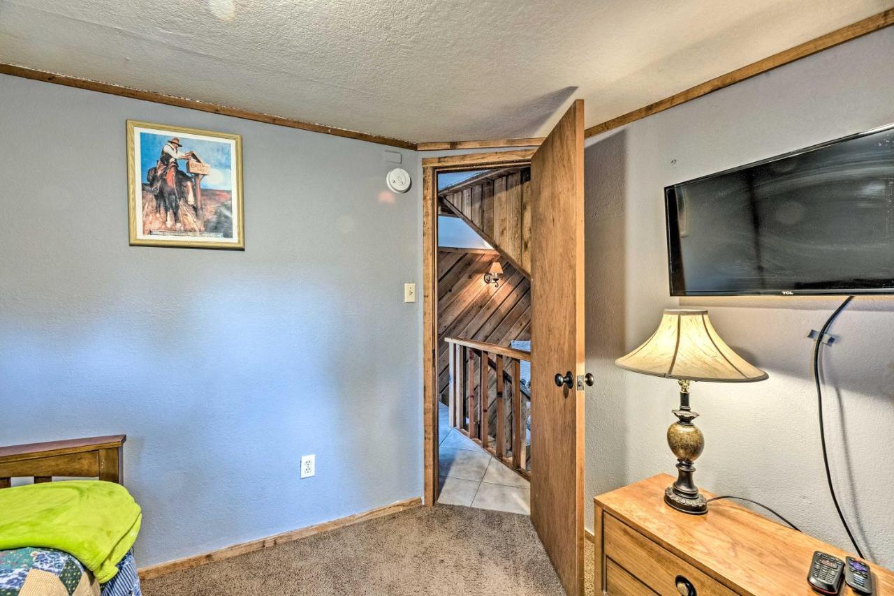 Ruidoso Cabin With Deck And Grill - Walk To Town! Exterior photo
